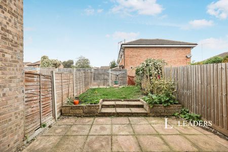 3 bedroom terraced house to rent - Photo 4