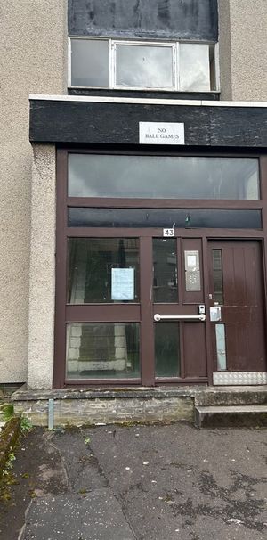 4 Bed Flat, St Mungo Avenue, G4 - Photo 1