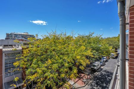 Fully Furnished Apartment in Beautiful East End! - Photo 2