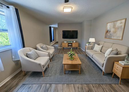 25 Fifth St, Welland (3) - 1 Bed Apartment with Den space - Photo 2