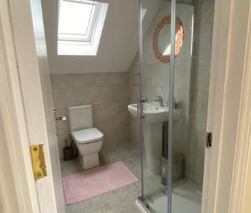 1 bedroom in a house share to rent - Photo 1