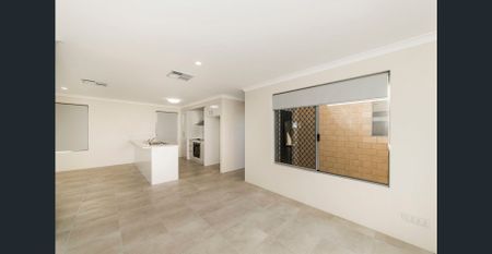 Cozy Family Home - Photo 5