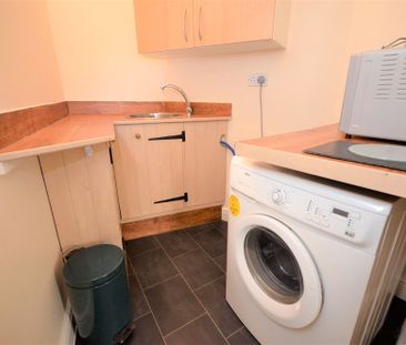 1 bedroom flat to rent - Photo 5