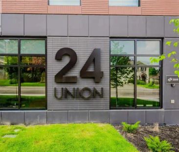 24 UNION Street E Unit# 104 | 24 UNION Street E Unit# 104, Waterloo - Photo 1
