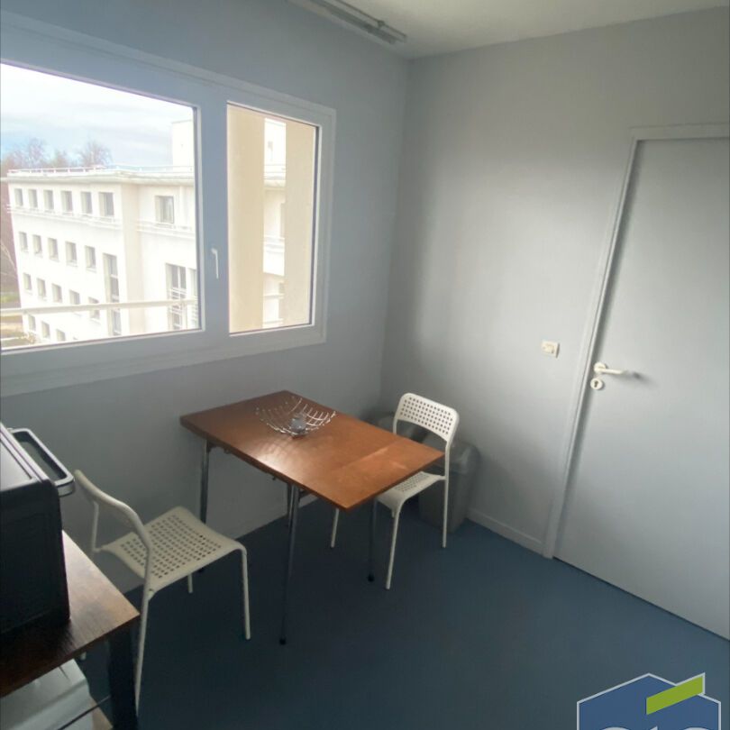 CHAMBRE MEUBLEE EN COLOCATION – RESIDENCE SECURISEE - Photo 1