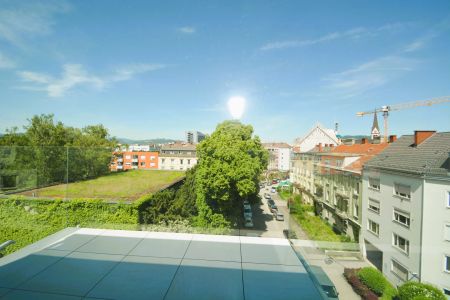 Wohnung mit Penthouseflair! 3 Raum Dachgeschoß-Maisonettewohnung mit 2 Dachterrassen - Photo 2