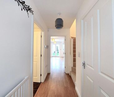 2 bedroom semi-detached house to rent - Photo 6