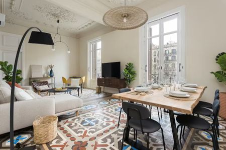 Gran Via de les Corts Catalanes, Barcelona, Catalonia 08011 - Foto 5