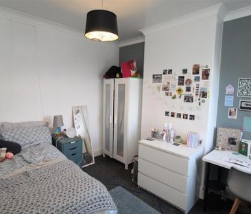 5 bedroom private hall to rent - Photo 5