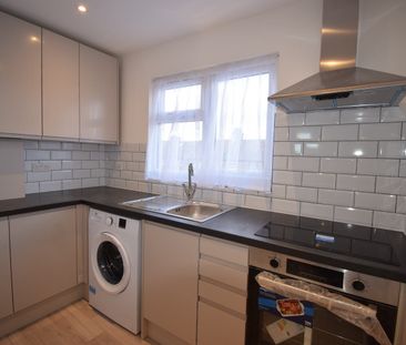 Self contained studio flat close to east ham station- - Photo 1