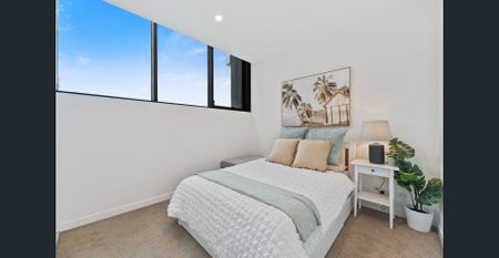 Secure, luxury apartment with features-PLUS an outstanding location - Photo 2