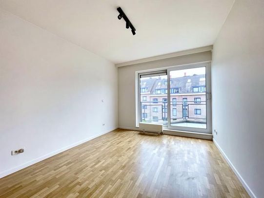 Appartement - à louer - Photo 1