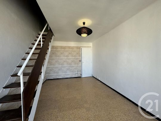 Location Appartement 2 pièces 43m² MARSEILLE 4ème - Photo 1