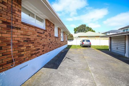 Two Bedroom Unit in Mt Albert - Photo 2