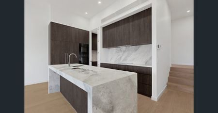 Contemporary Family Luxury on a Grand Scale - Photo 5