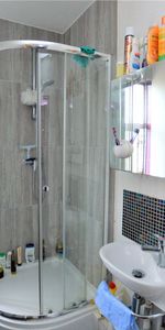 Newhaven Road, London, SE25 - Photo 3