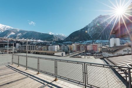 "Spacious living with exclusive finishes!" - Photo 5