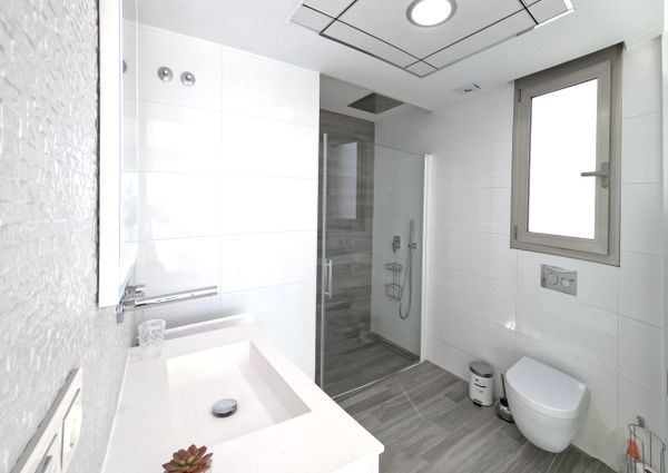 425 Villamartin Paradise