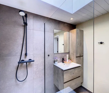 Gerenoveerde rijwoning met 3 slaapkamers te huur in Steenkerke! - Photo 1