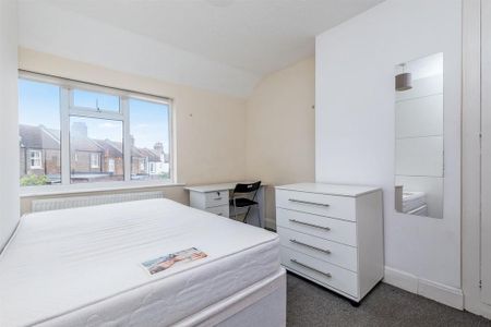 4 bedroom house share to rent - Photo 4