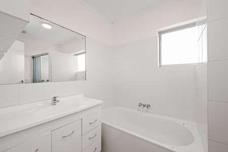 10/1 West Street, Balgowlah NSW 2093 - Townhouse For Rent | Domain - Photo 2