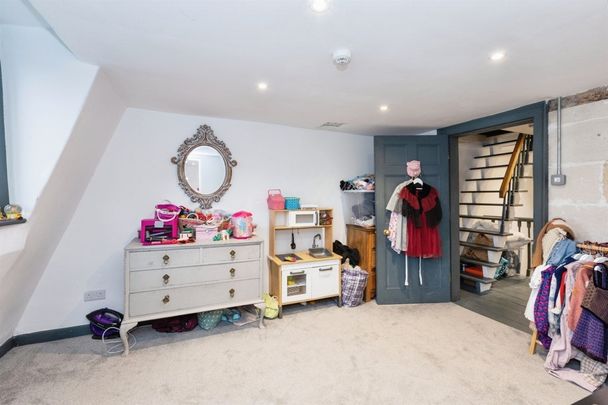 Walcot Parade - Photo 1