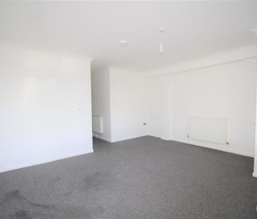 1 bedroom ground floor flat to rent - Photo 6