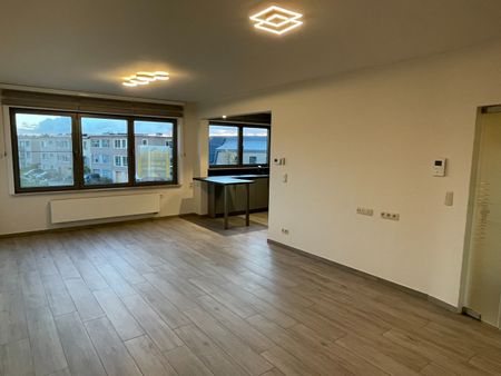 Prachtig afgewerkt en energetisch appartement op topligging - Photo 4