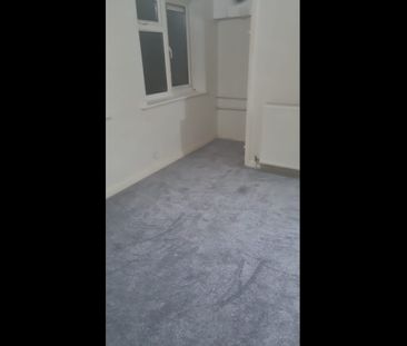 2 Bed Semi-Detached House, Peplow Road, B33 - Photo 4