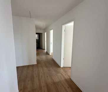 *Erstbezug* Dachgeschosswohnung mit Blick ins Grüne! - Photo 2