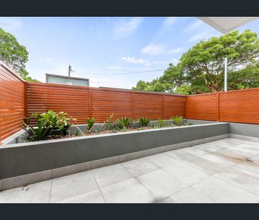 STYLISH COURTYARD APARTMENT - AFFORDABLE HOUSING - Photo 4