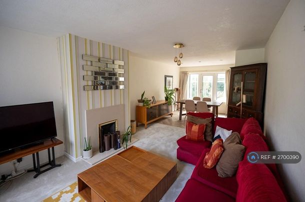 3 bedroom terraced house to rent - Photo 1