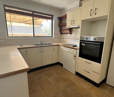 Beautifully located on a sunny corner block - Photo 6