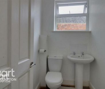 3 bedroom maisonette to rent - Photo 5