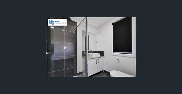 Modern 3-Bedroom Townhouse with Single Garage in Deanside! - Photo 1