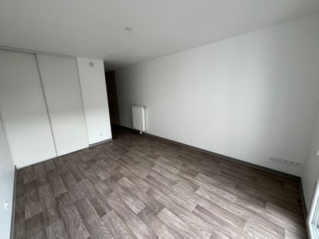 Location Appartement 1 pièce 22m² FRANQUEVILLE ST PIERRE 76520 - Photo 2