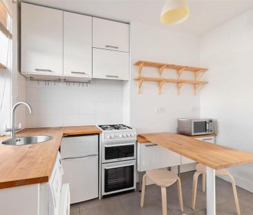 1 bedroom semi-detached house to rent - Photo 5