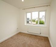 3 bed House - Semi-Detached for Rent - Photo 3