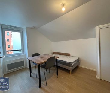 Location Appartement 1 pièce 15m² LAVAL 53000 - Photo 2