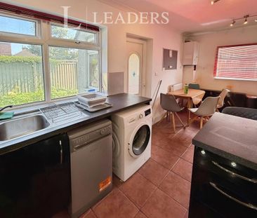 1 bedroom semi-detached house to rent - Photo 6