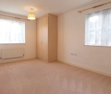 Princess Court, Revere Way, KT19 - Photo 3