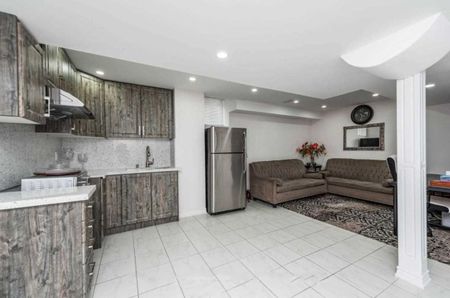 For Lease - 24 Thornapple Street, Brampton, Ontario - Photo 4