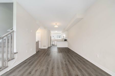 For Lease - 10 Birmingham Drive Unit# 70, Cambridge, Ontario - Photo 4