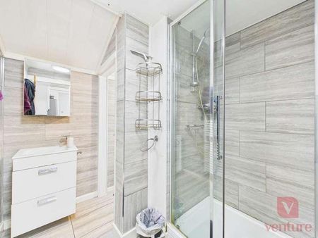 Ridgmount Street, Bedford, MK42 - Photo 2