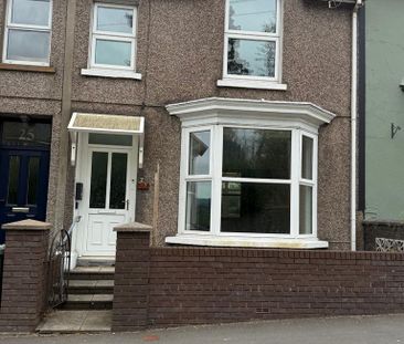 4 bedroom terraced house to rent - Photo 1