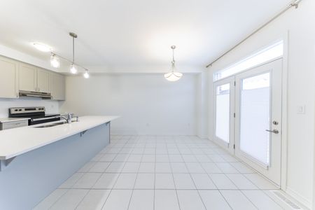 For Lease - 1493 Hawktail Path, Pickering, Ontario - Photo 5