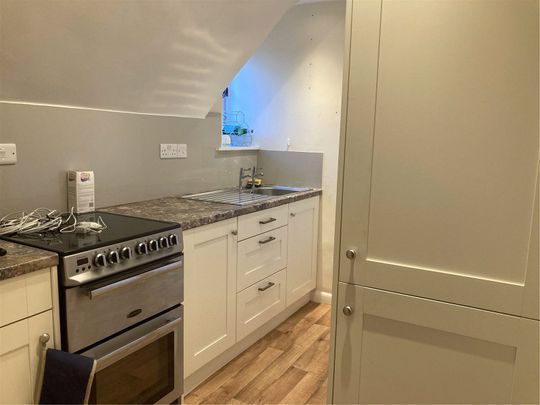 Flat 8 AlmsHouses - Photo 1