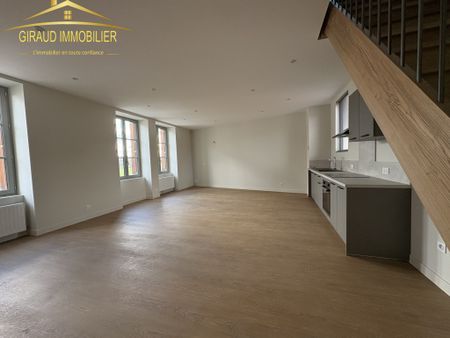 Location Appartement 3 pièces 72m² CHARLIEU 42190 - Photo 4