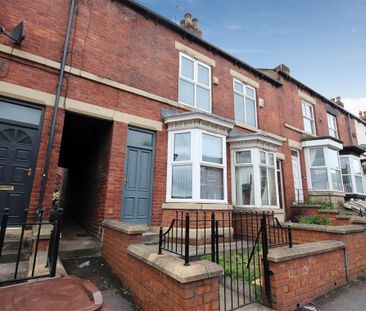 3 Bedroom House - Terraced To Let - Photo 6