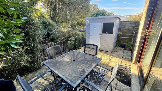 Sunnybank, Denby Dale, Huddersfield, HD8 - Photo 1